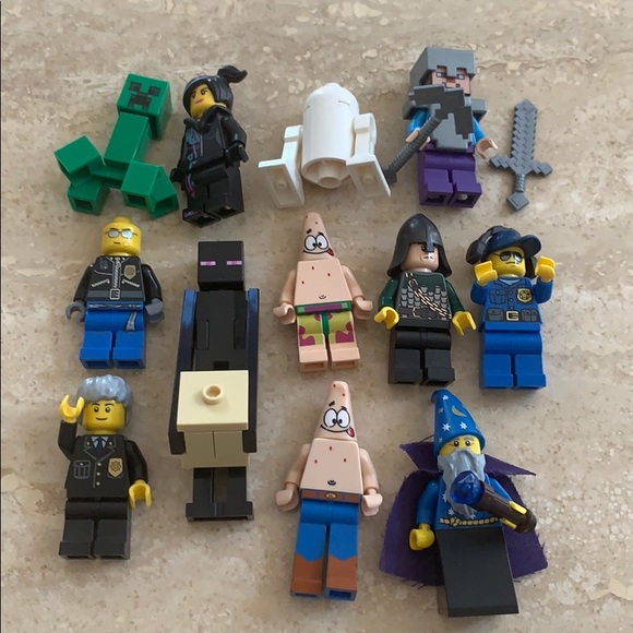 12 bulk buy LEGO Characters Minecraft, Wizard...